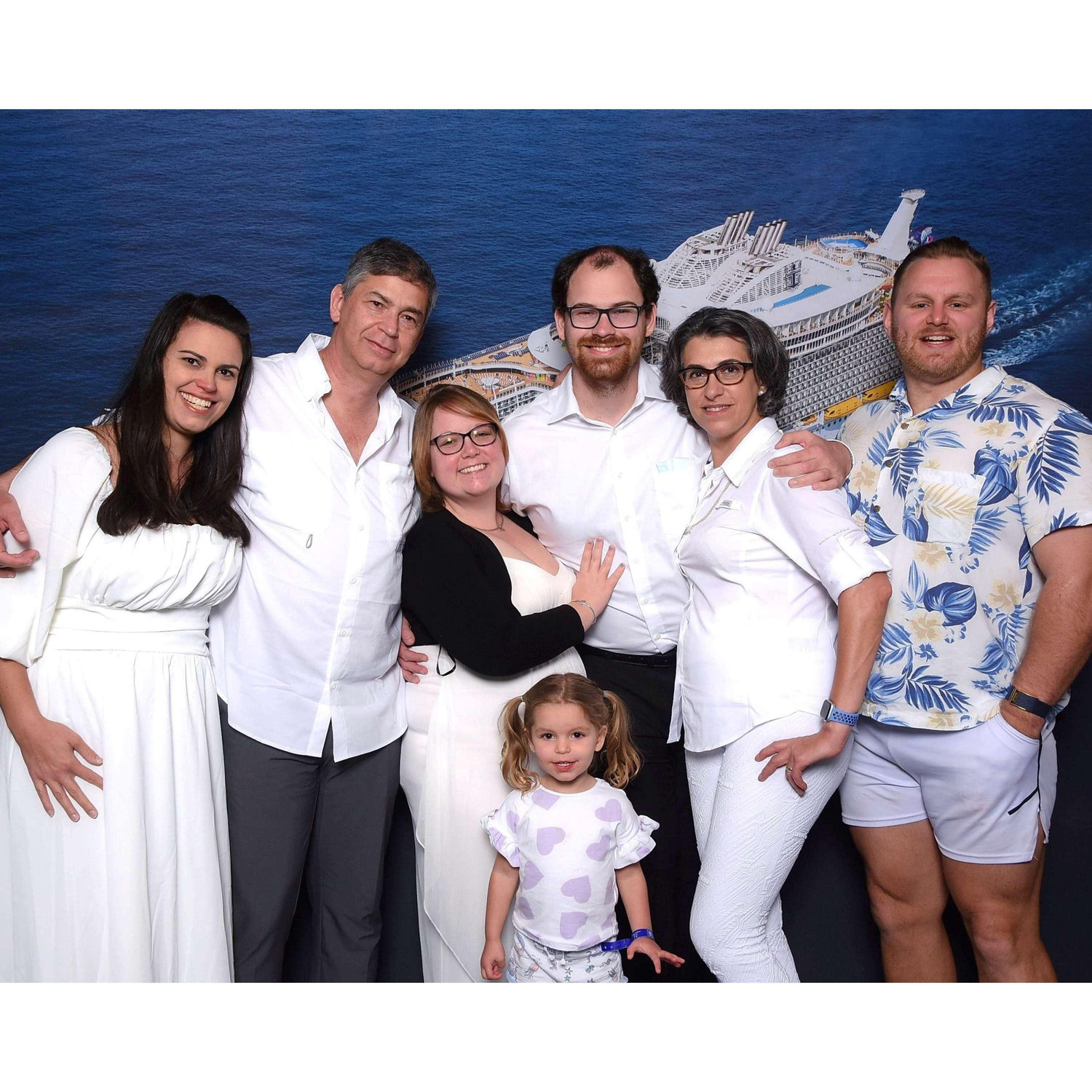 Cruising and participating in the "white night" with Eduardo's family