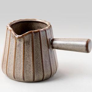 Espresso Cup, Ceramic Espresso Measuring Cup with Handle, Expresso Shots Cups with Spout, Espresso Accessories, 200ML/6 OZ, Dark Agate Red