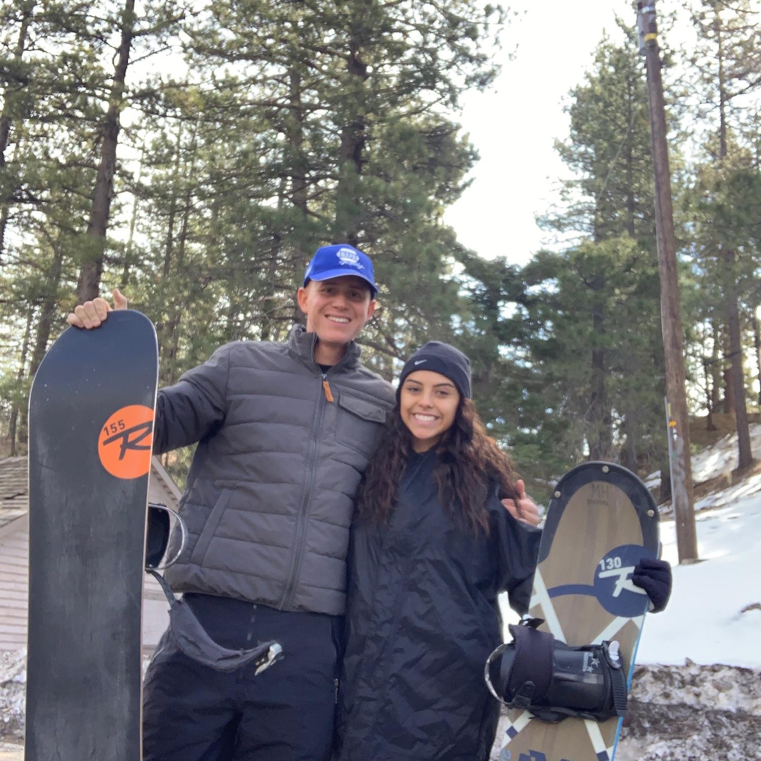 First snow board day together !
