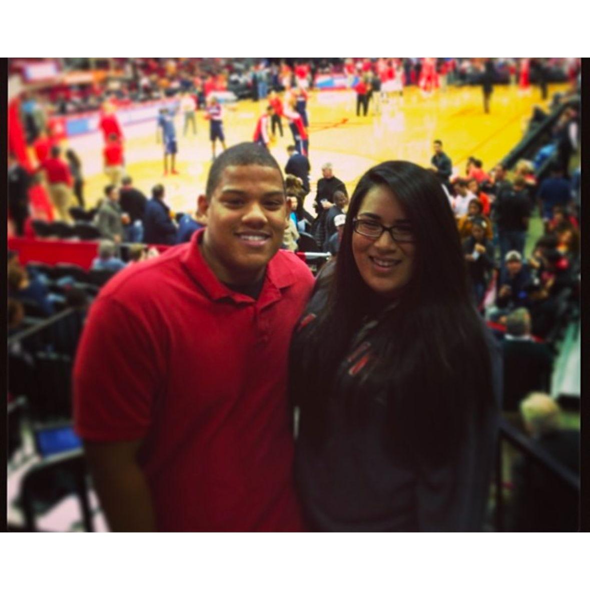 We are both 18 in this picture 😭
