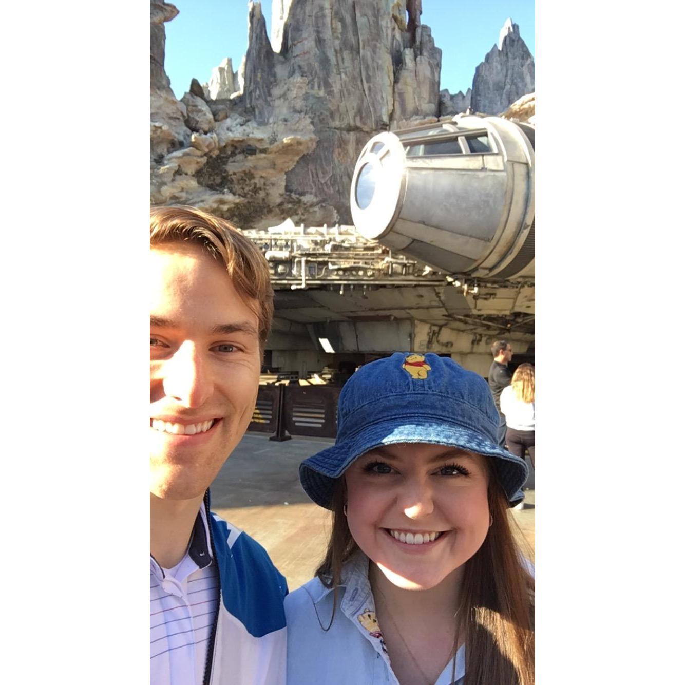 Matt's first time to Disneyland and everyone's first time at Star Wars Land.