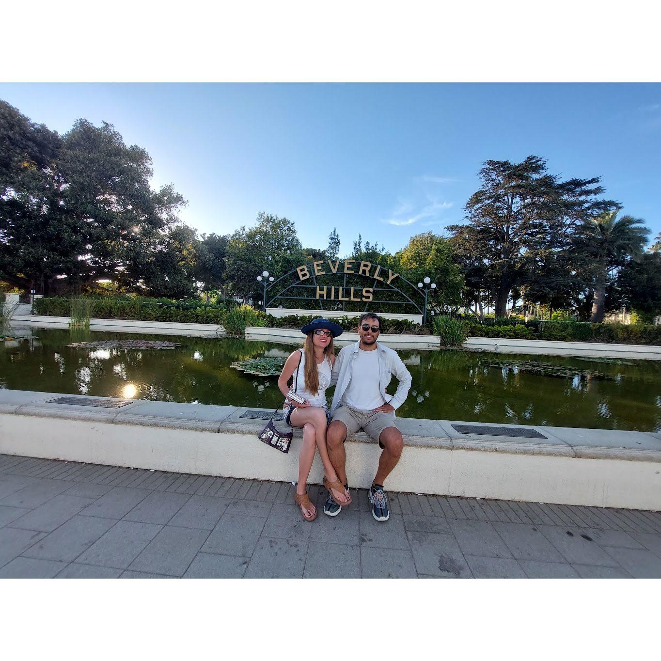 È stato emozionante percorrere in auto la West Coast insieme... qui siamo a Beverly Hills, Los Angeles / It was exciting to drive down the West Coast together... here we are in Beverly Hills, Los Angeles - 2022