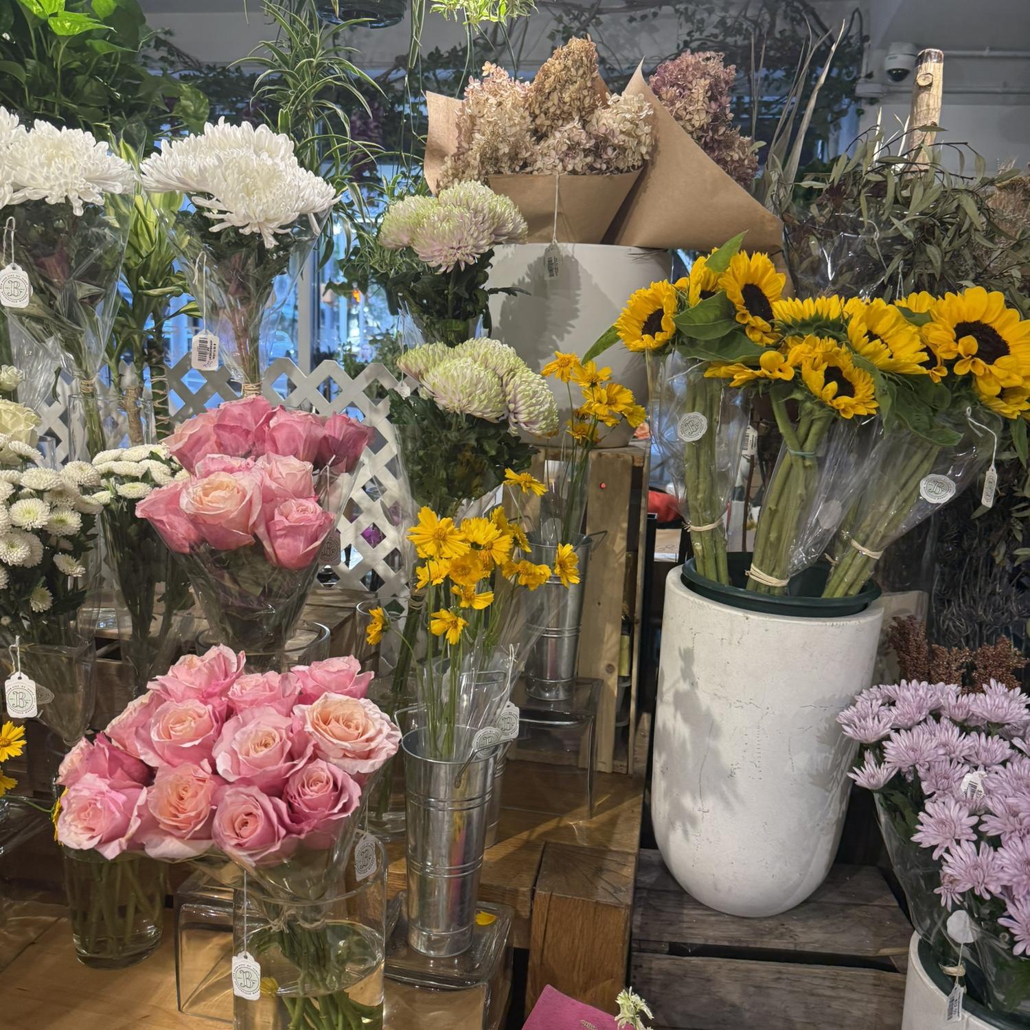Flower shop Michael and Ciearra visited in New York, NY 💐 June 2025 ✅