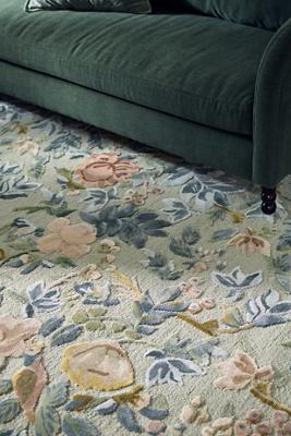 Tufted Wool-Viscose Painterly Floral Rug