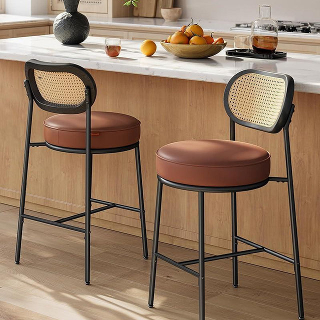 VASAGLE Bar Stools Set of 2, Counter Height Bar Stool with PE Rattan Back, Synthetic Leather Upholstered Stools for Kitchen Island Dining Room, 25.1-Inch Bar Chairs, Caramel Brown ULBC087K01