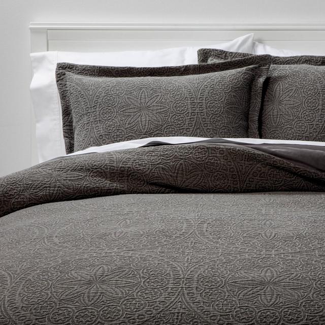 Full/Queen Matelasse Medallion Comforter & Sham Set Washed Dark Gray - Threshold™