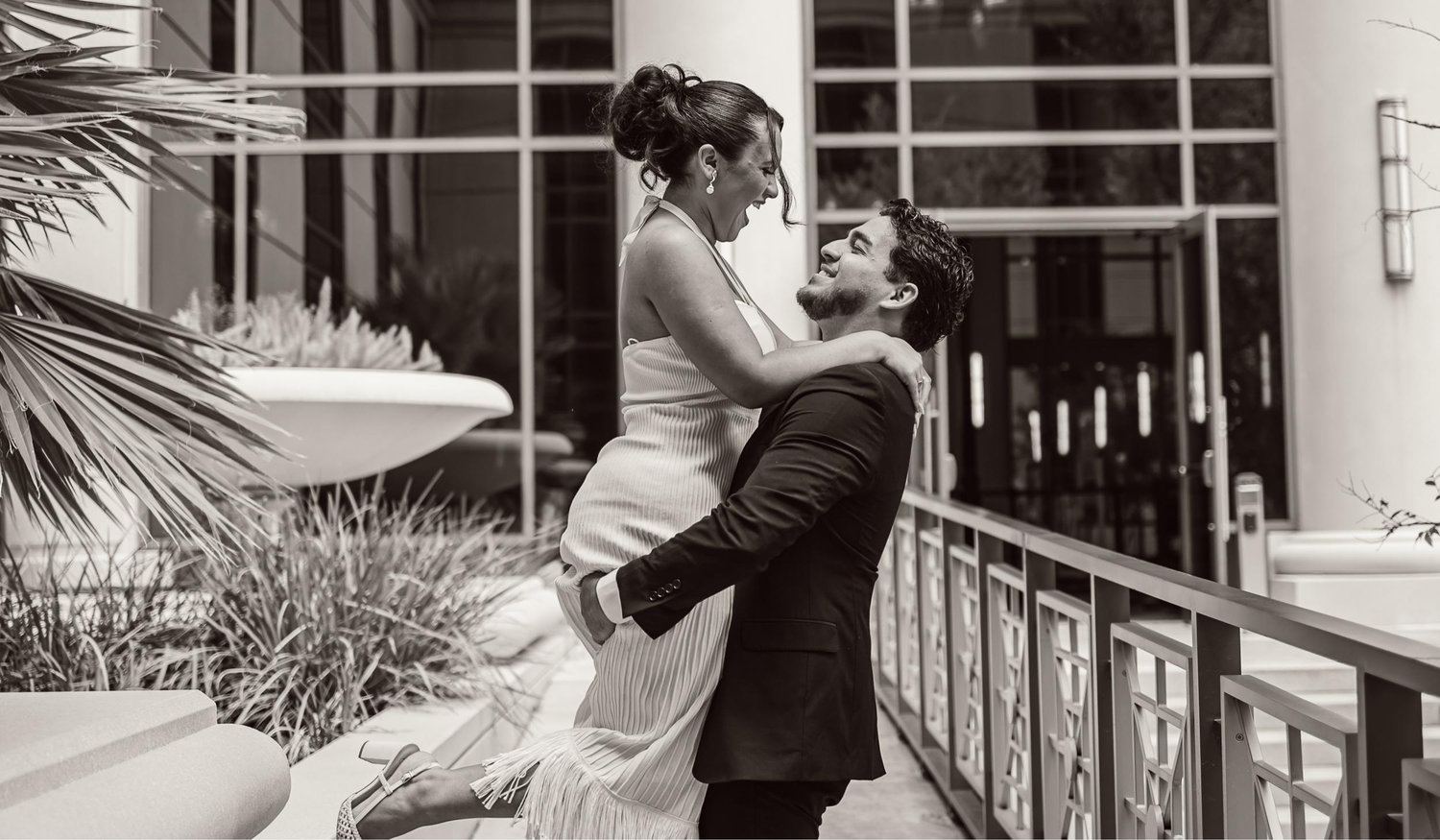 The Wedding Website of Giovana DeOliveira and Gabriel Xavier