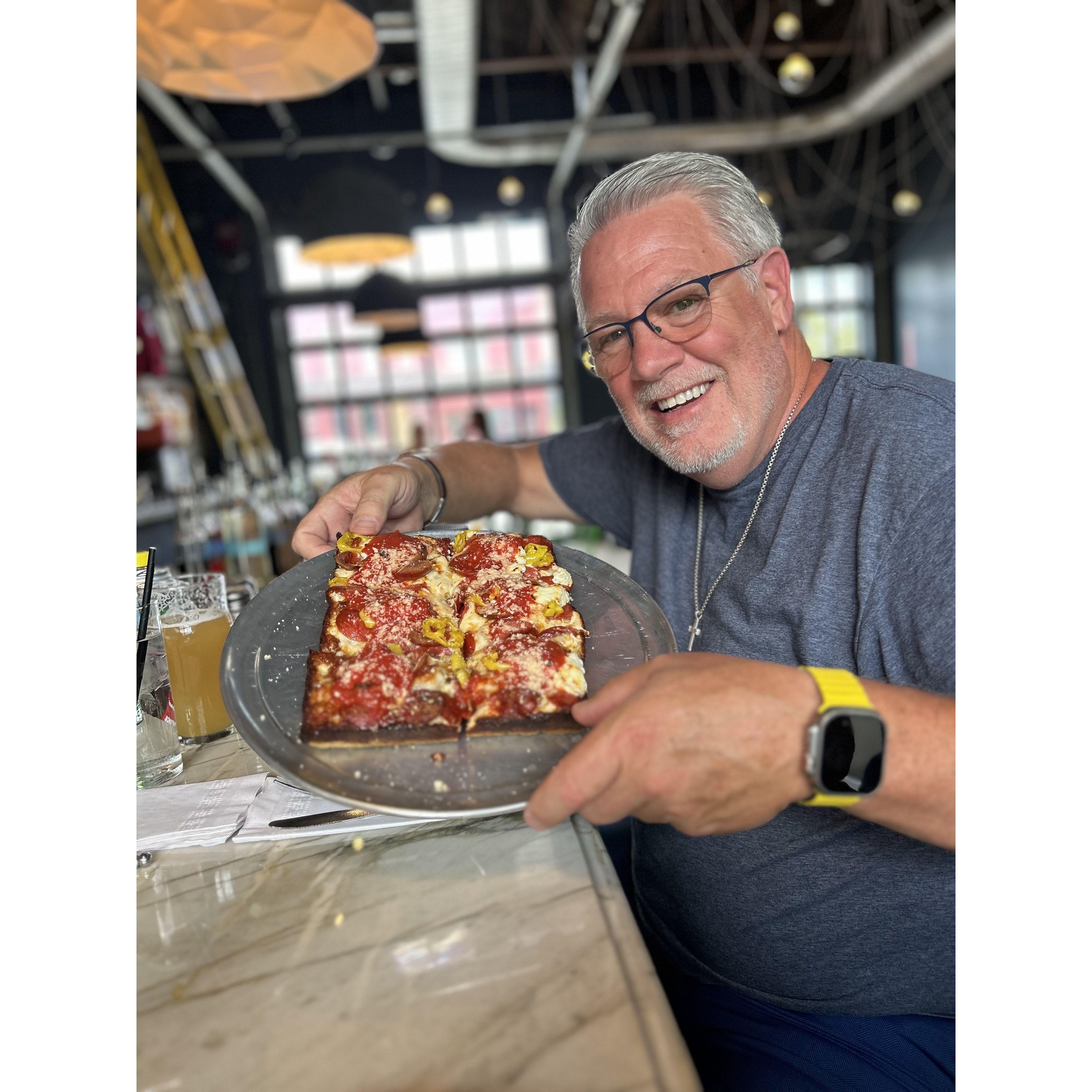 Chris introduces Dave to Grandma Bob's Pizza, Detroit Michigan