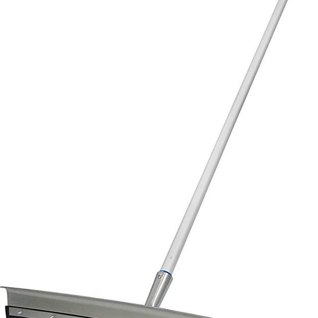 Unger Professional AquaDozer MAX Kit with 24" Smooth Surface Curved Floor Squeegee with 60" Aluminum Pole