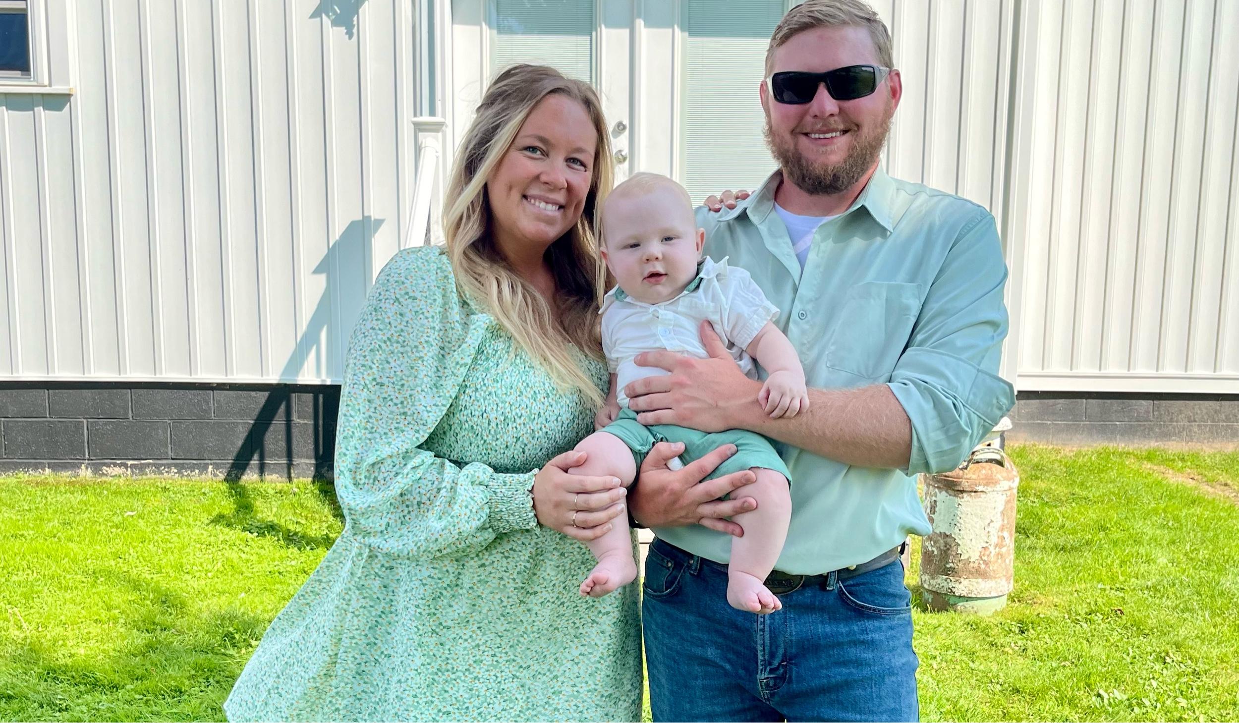 The Wedding Website of Allyson Bretzin and Eric Blue