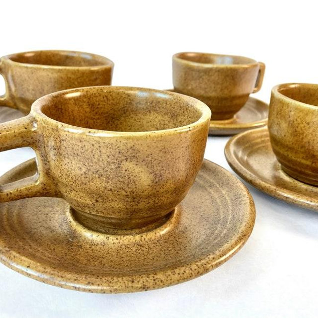 Vintage Monmouth Western Mojave Brown Beehive Cups and Saucers - Set of 4