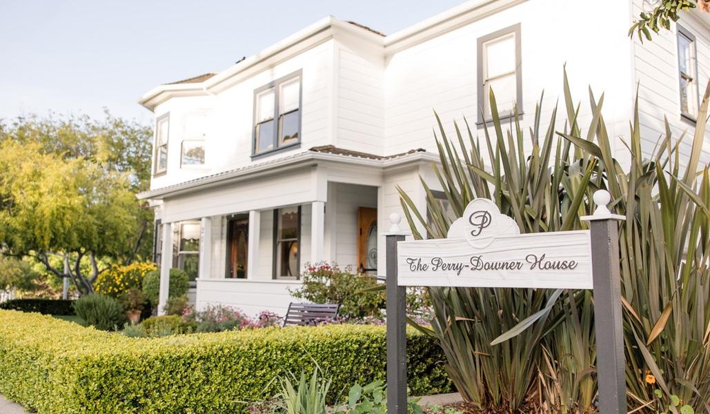 The Wedding Website of Bailey Lemoine and Dominic Bifano