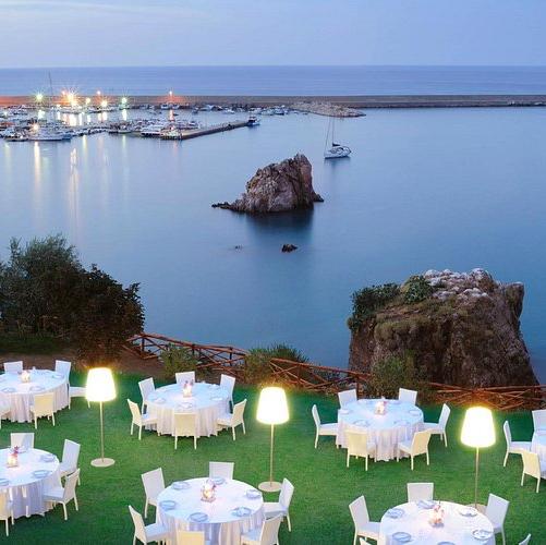 Tasting Menu and Wine Pairing for 2 at Cala Luna Sicily