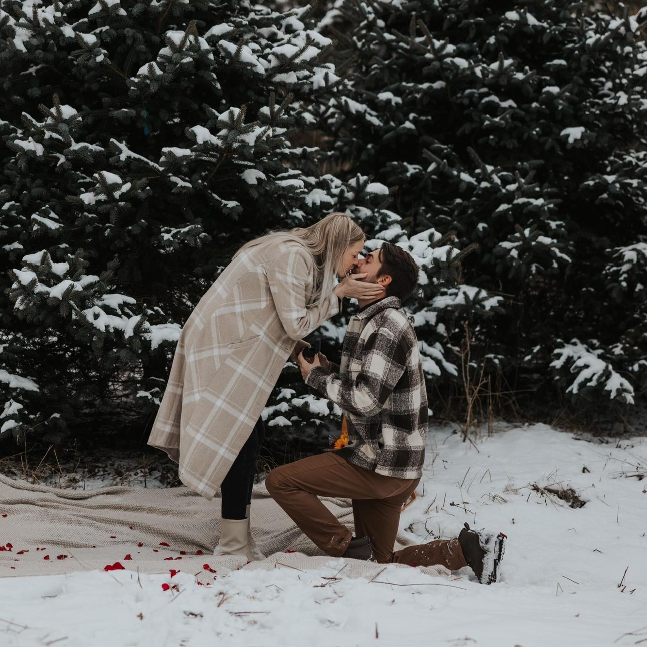 Winter engagement photos!