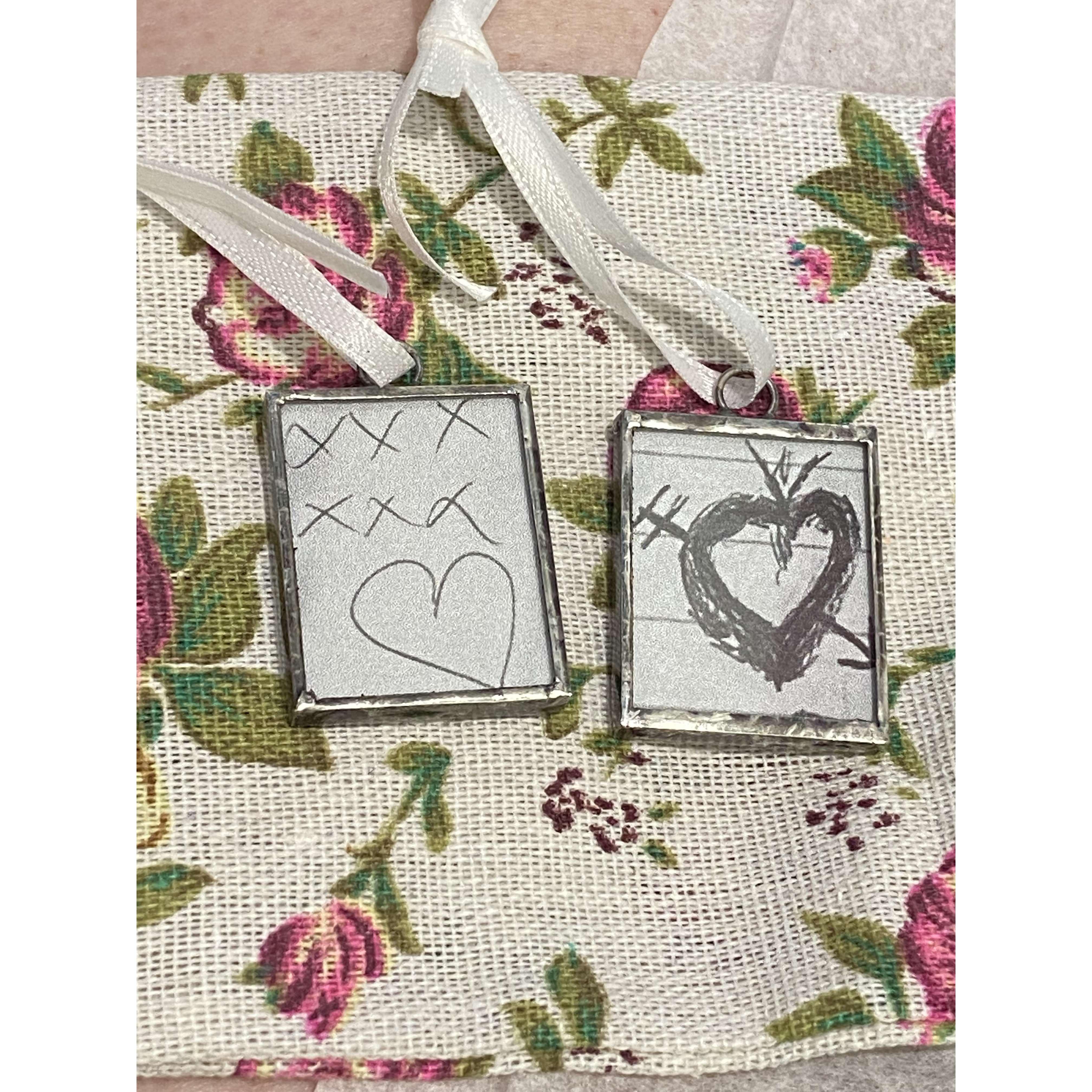 Little pictures drawn on the cards