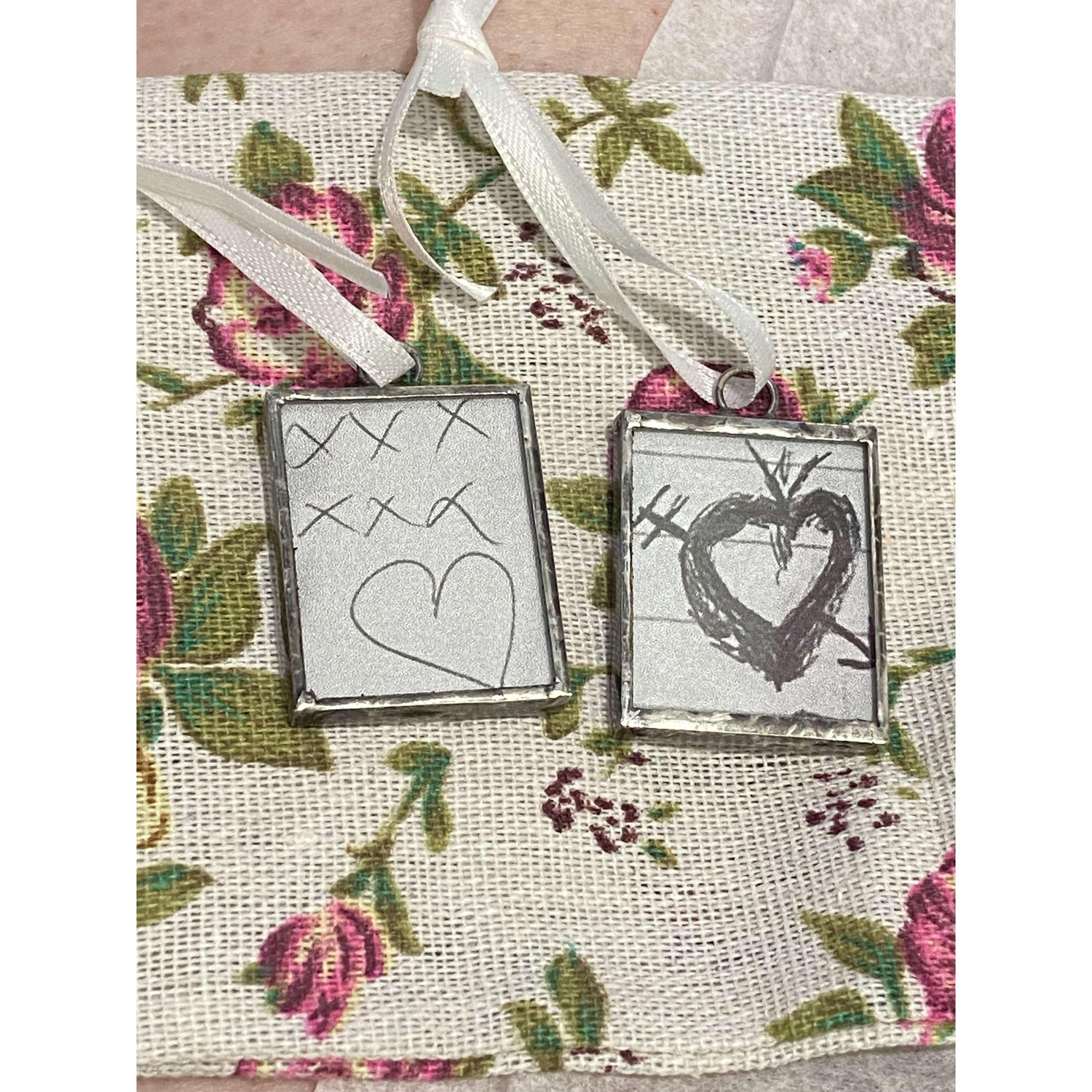 Little pictures drawn on the cards