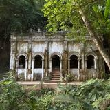 Wat Pha Lat Monk Trail