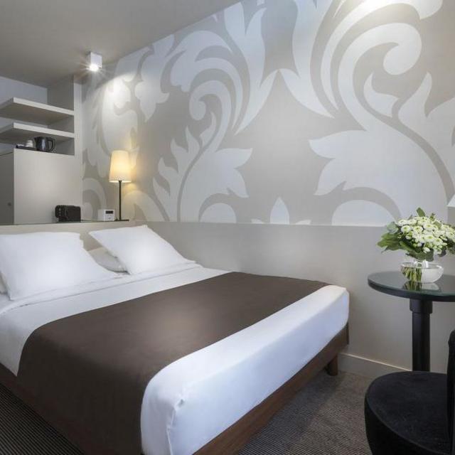 1 night room upgrade at 9hotel Opera in Paris