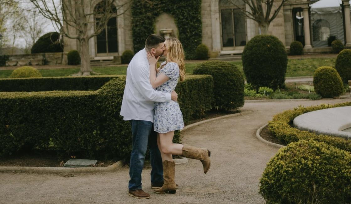 The Wedding Website of Sydney Hill and Randy Champagne