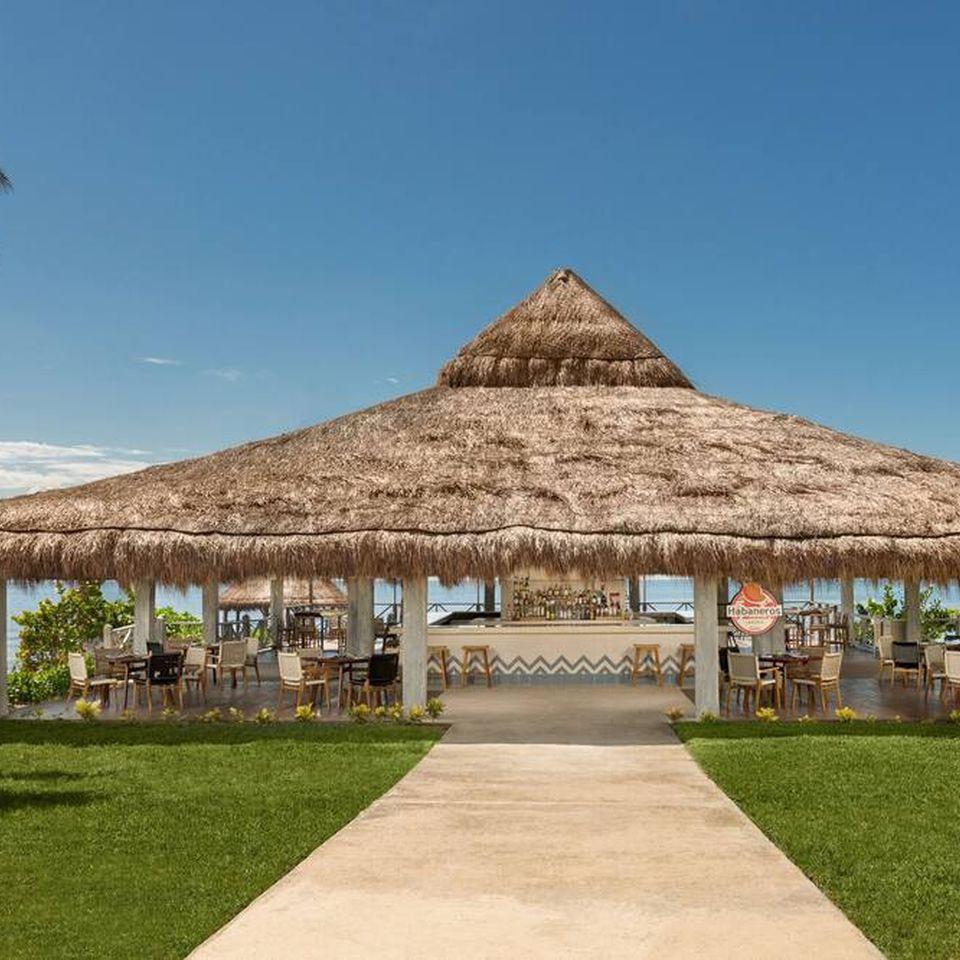 10 dining options like Habaneros, serving the freshest tacos and tastiest margaritas right on the beach