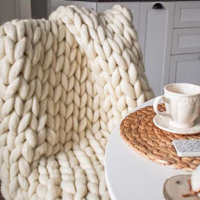 SunJet Chunky Knit Blanket Handmade Knitting Icelandic Wool Nap Blanket Roving Merino Warm Knitting Throw for Bedroom Decor Chair Sofa Pet Mat (39x47(100x120cm), Beige)