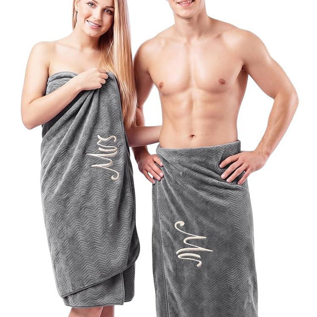 SmoothNovelty 2 Pcs Mr and Mrs Bath Towels for Couples, 40 x 80 Inches Polyester Fleece Embroidered Bathroom Towels Extra Large Beach Towel for Wedding, Bridal Shower, Honeymoon Gifts(Grey)