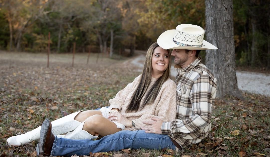 The Wedding Website of Sara Strawn and Austin Love