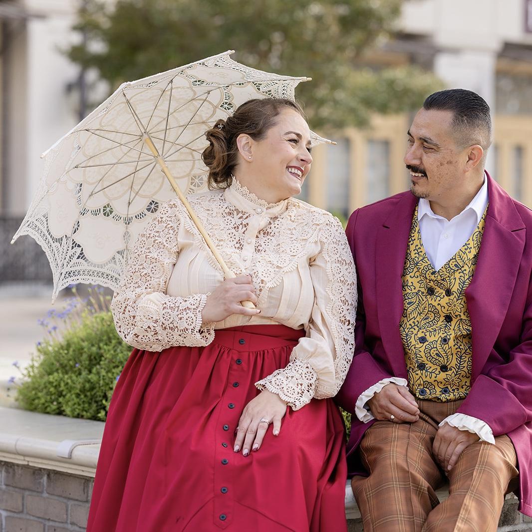 Victorian couple! 💓