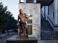 Willie Nelson Statue