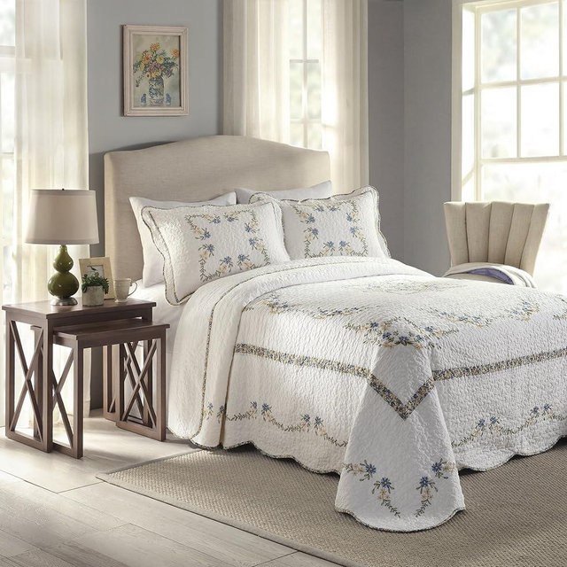 MODERN HEIRLOOM Heather Embroidered Bedspread - Lightweight Breathable All Seasons Bedding, Queen, 102x118, Blue/White