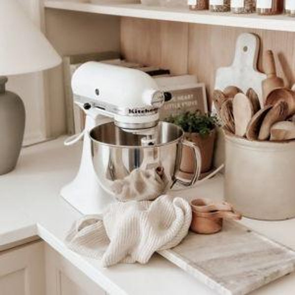 KitchenAid® 5.5 Quart Bowl-Lift Stand Mixer - Porcelain White