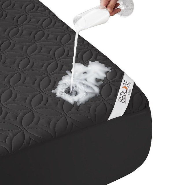 BEDLORE Waterproof Mattress Protector, King Size Mattress Pad with Deep Pocket 6"-18" Depth, Soft Noiseless Dirt-Proof Bed Mattress Cover Washable for Home, Bedroom, Hotel (Black)