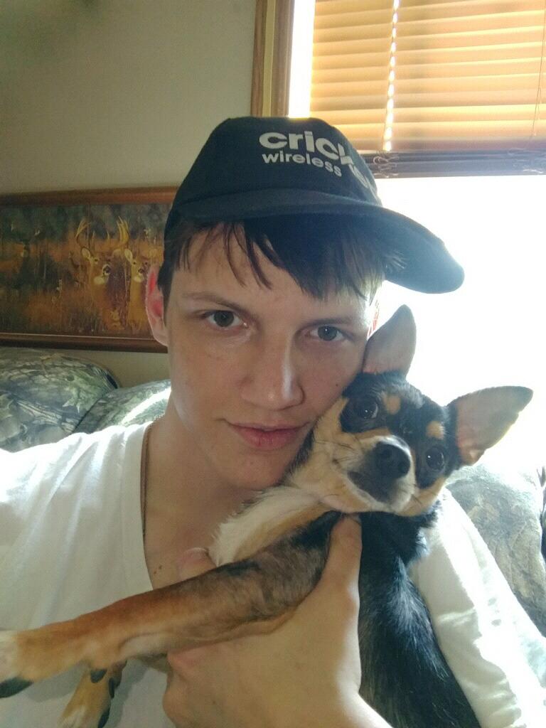 How cute is he with the adorable Javier?! 😍🐾