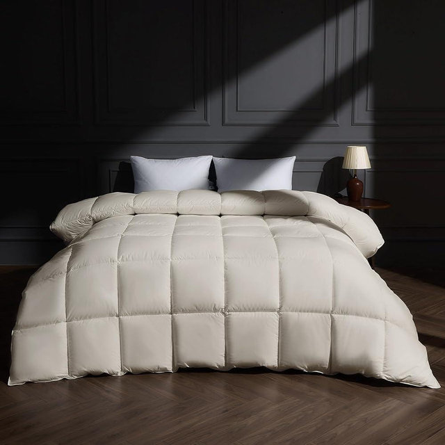 puredown® Goose Feather Down Fiber Comforter Oversized King Size, All Season Cotton Duvet Insert Medium Warmth, Cloud Soft Hotel Luxury Collection Bedding Comforters Cream 116"x98"
