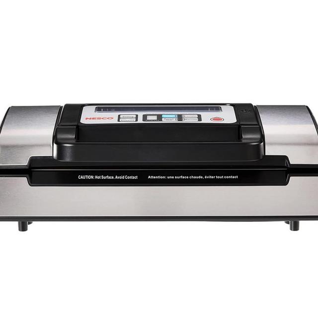 Nesco American Harvest Deluxe Food Nesco VS-12 Vacuum Sealer, 130 Watts, Bags and Viewing Lid, Silver
