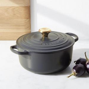 Le Creuset ® Signature 5.5-Qt. Graphite Grey Round Dutch Oven