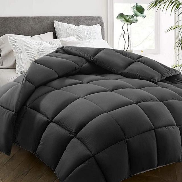 HYLEORY All Season California King Size Bed Comforter - Cooling Down Alternative Quilted Duvet Insert with Corner Tabs - Winter Warm - Machine Washable - Dark Grey