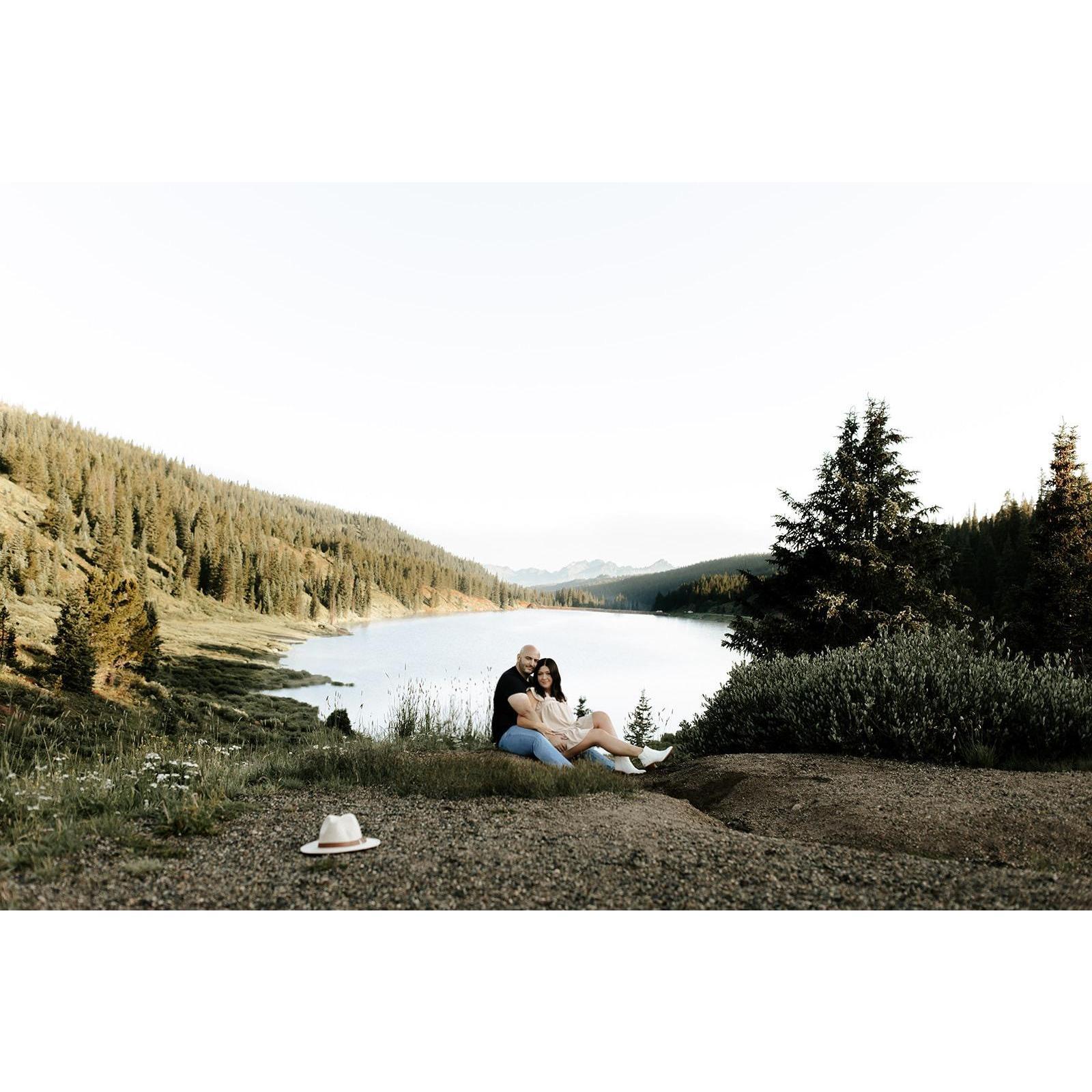 Engagement Pictures in Vail, Colorado