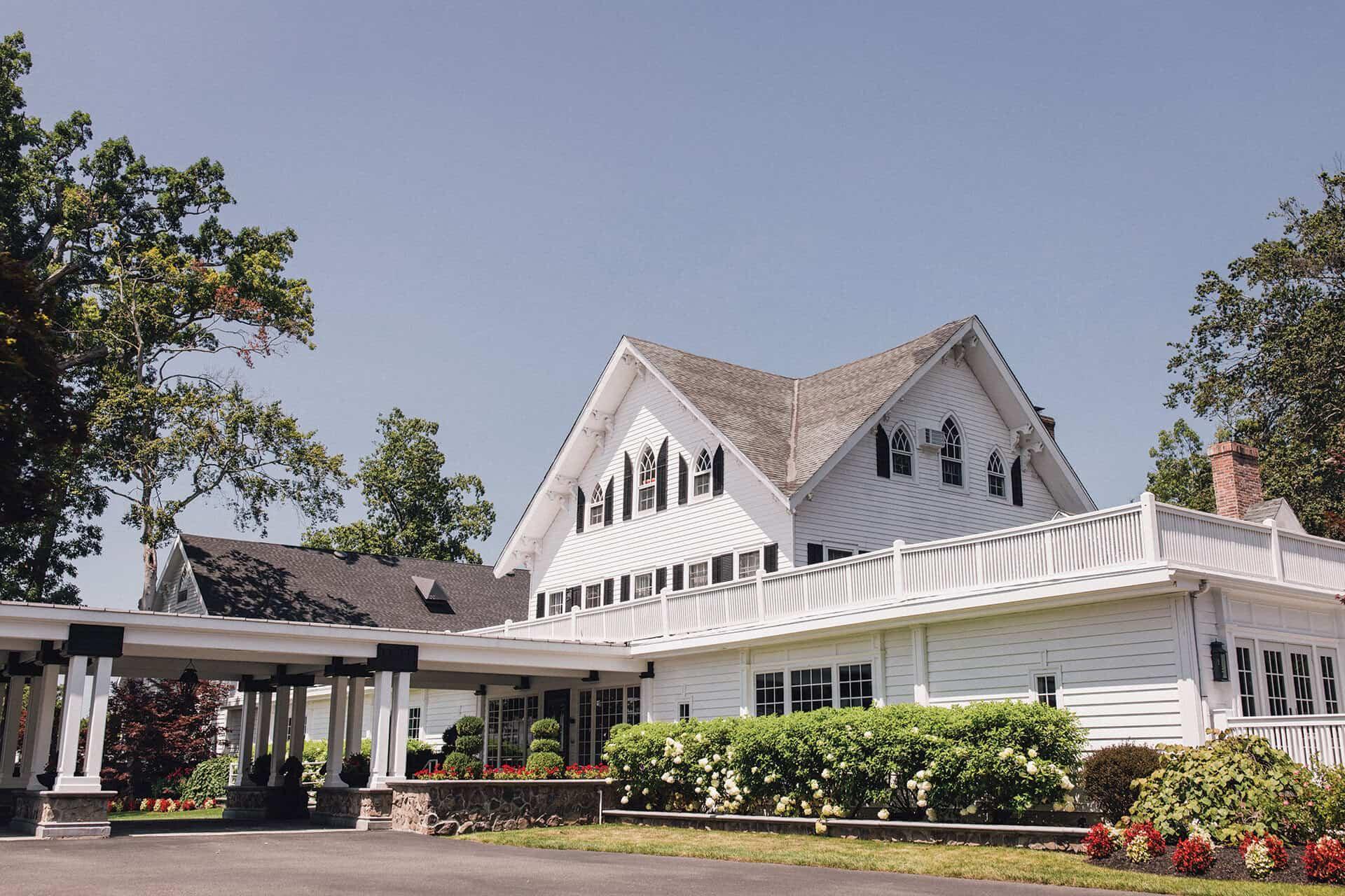 The Wedding Website of Shannon Fine and Liam Foxe