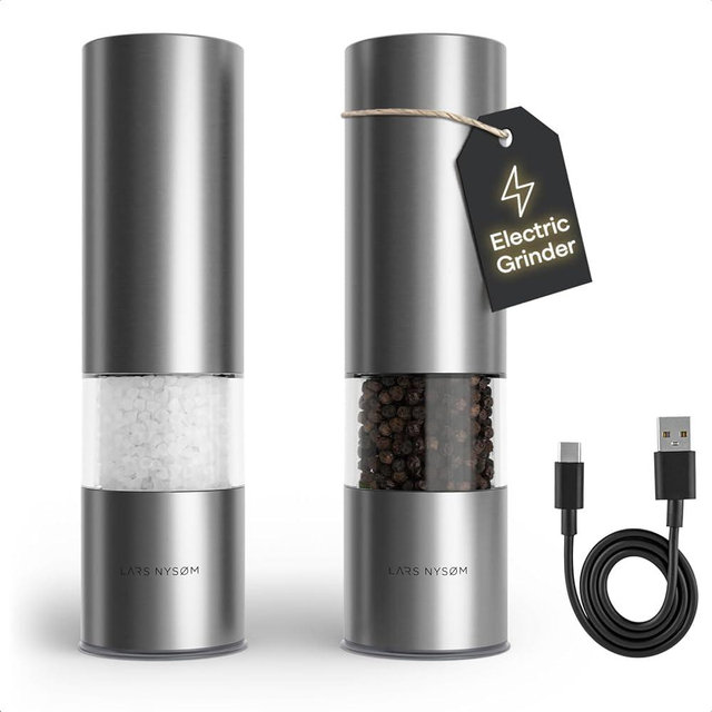 LARS NYSØM Electric Salt and Pepper Grinder Set I Automatic Salt and Pepper Mills with Adjustable Ceramic Grinder I USB Rechargeable Electric Spice Mill Set with LED Light (Stainless Steel)