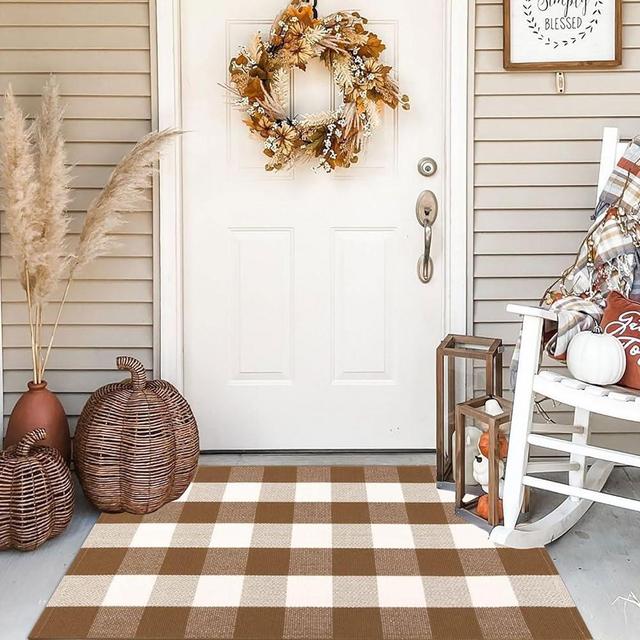 Buffalo Plaid Outdoor Rugs, 27.5''x43'' Brown and White Checkered Indoor/Outdoor Area Rug, Layering Rug for Hello/Welcome Door Mat, Washable Cotton Woven Farmhouse Mat for Fall Front Porch Décor