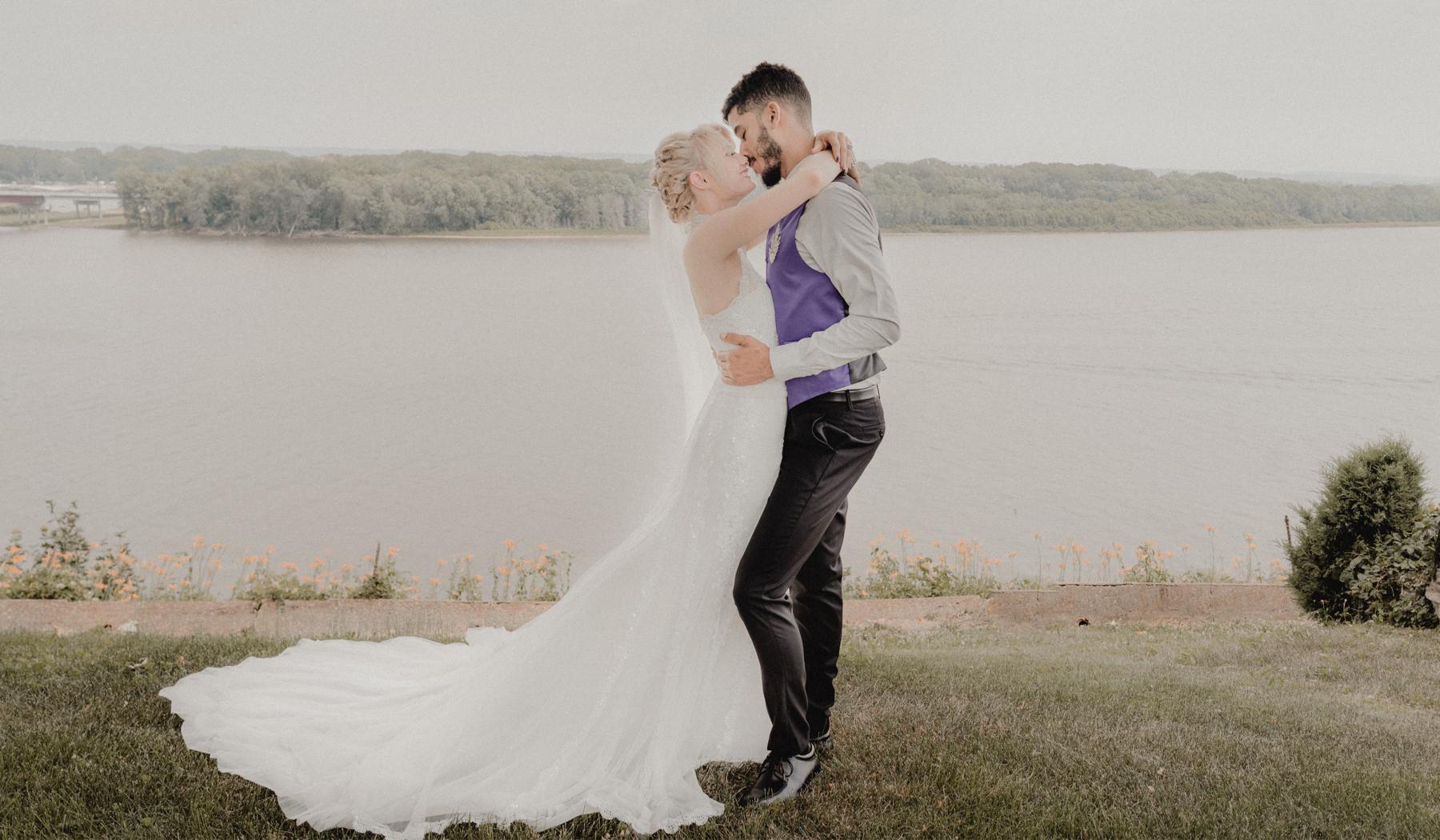 Andrew Salmons and Kourtney Salmons' Wedding Website