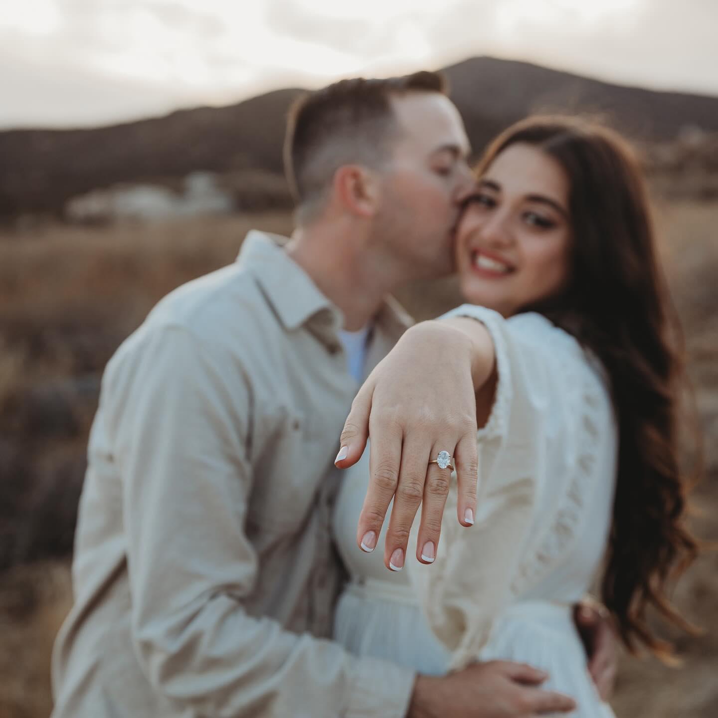 The Wedding Website of Lindsey Masterson and Benjamin Kalmbach