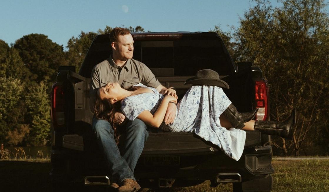 The Wedding Website of Amanda Berardi and Forrest Short