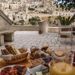 Italy: Breakfast for Two