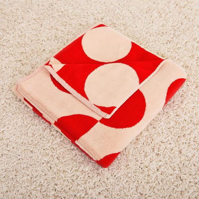 Dot Bath Towel