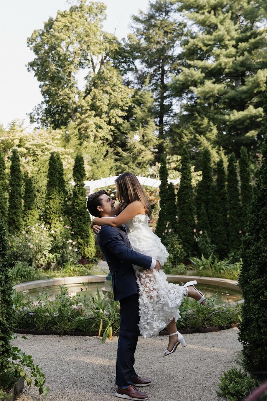The Wedding Website of Lauren Rossie and Erik Vallow