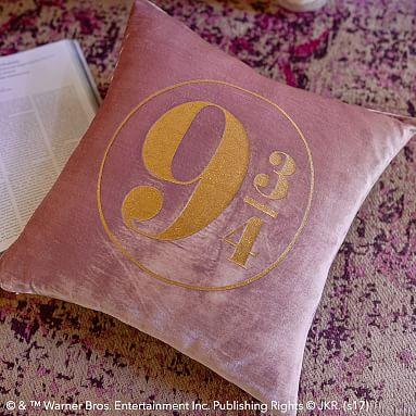 HARRY POTTER™ Platform 9 3/4™ Pillow Cover