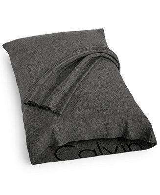 Calvin Klein Modern Cotton Pillow Case Sets.