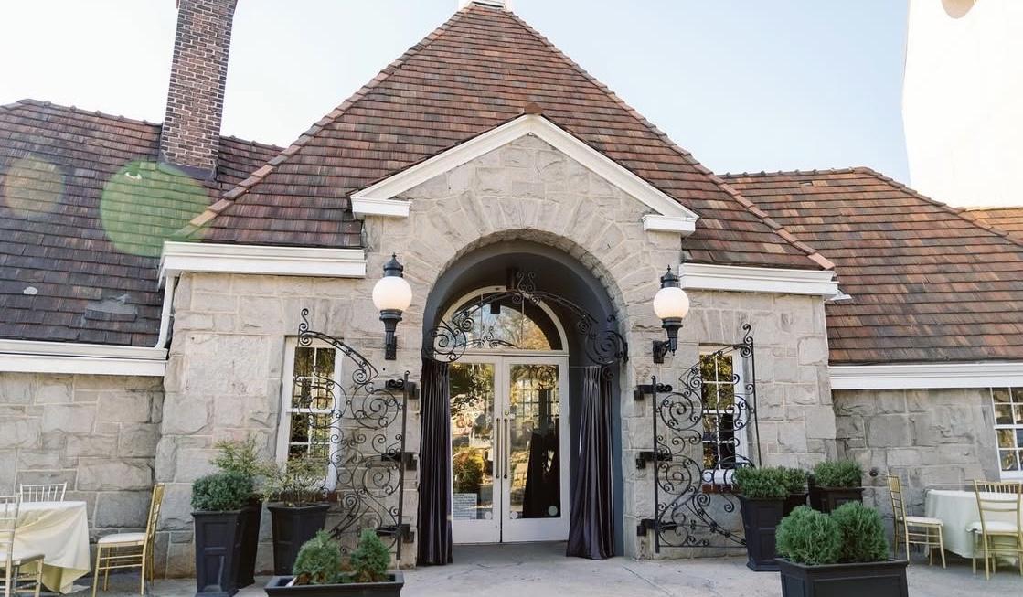 The Wedding Website of Olivia Steward and Zeke Mshana